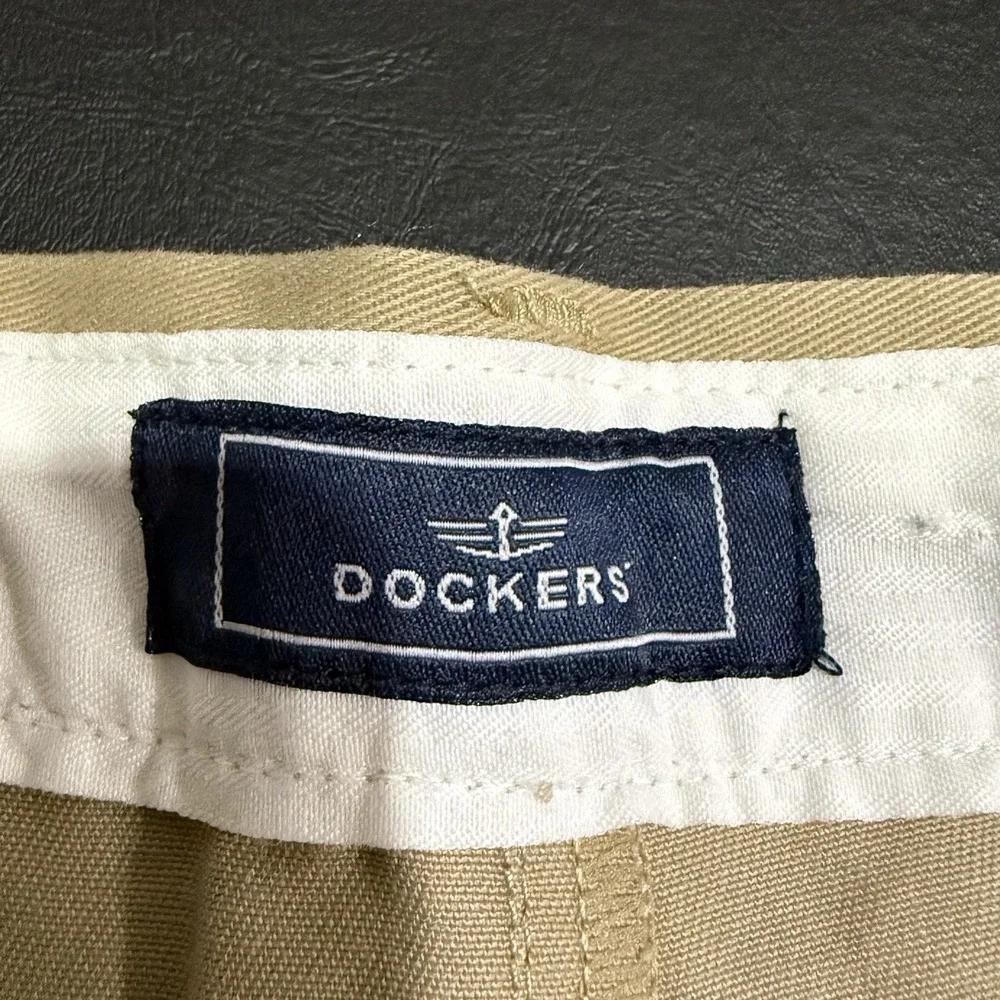 Dockers Chino Shorts Men's Size 38 Khaki Outdoors Casual‎ Beach NWT
